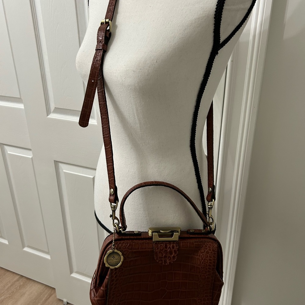 Patricia Nash Elegant Brown Crocodile-Embossed Women's Bag